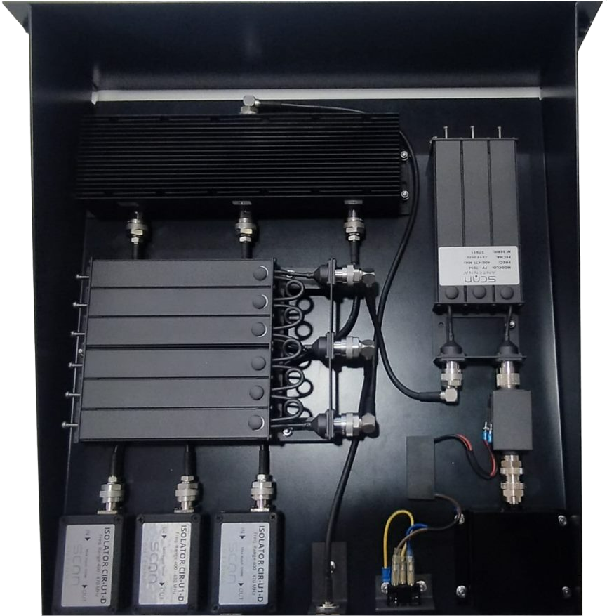 HCMR450-3S-L-10 400-440 MHZ 3CH x 50 W Single Isolator + DU 10, TX-RX spacing 8 - 12MHz, TX-RX spacing 8 - 12MHz