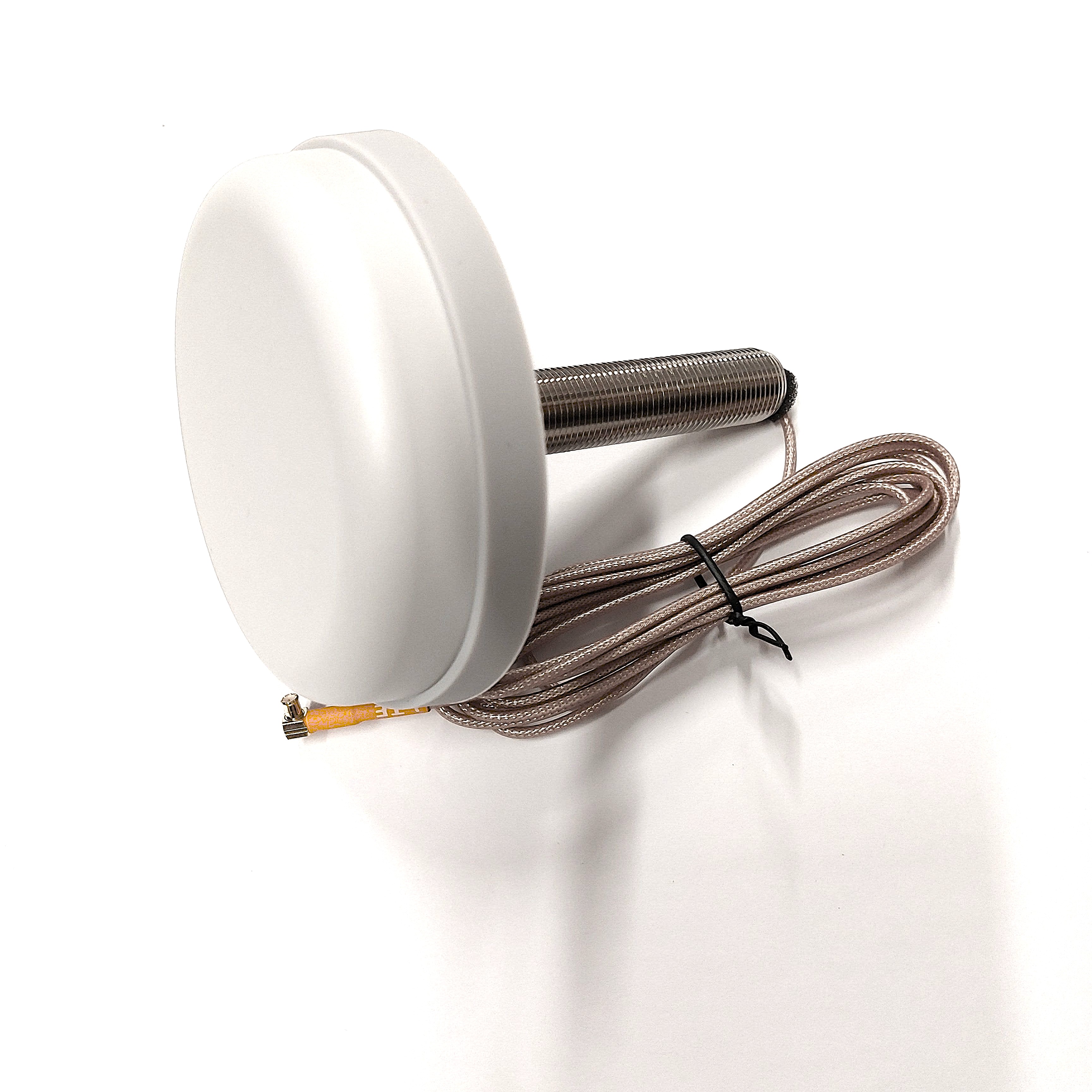 SmartPuck 690-2700 MHz w 10 cm bolt 2.5m RG316 MCX male angle